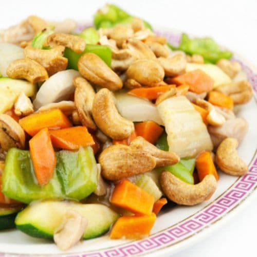 Chicken & Cashews with Diced Vegetables / 腰果鸡丁