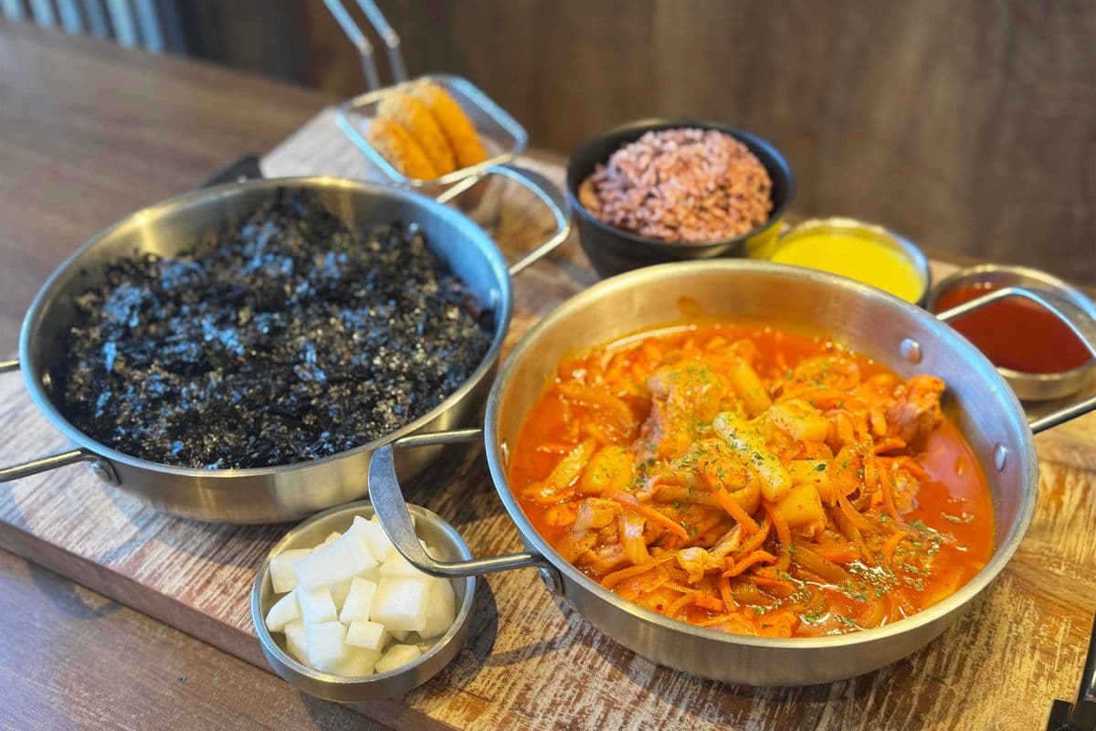 [Chicken Stew Combo A] Braised Chicken Stew + Croquettes or Self-Rice Balls｜찜닭 + 고로케 또는 셀프 주먹밥