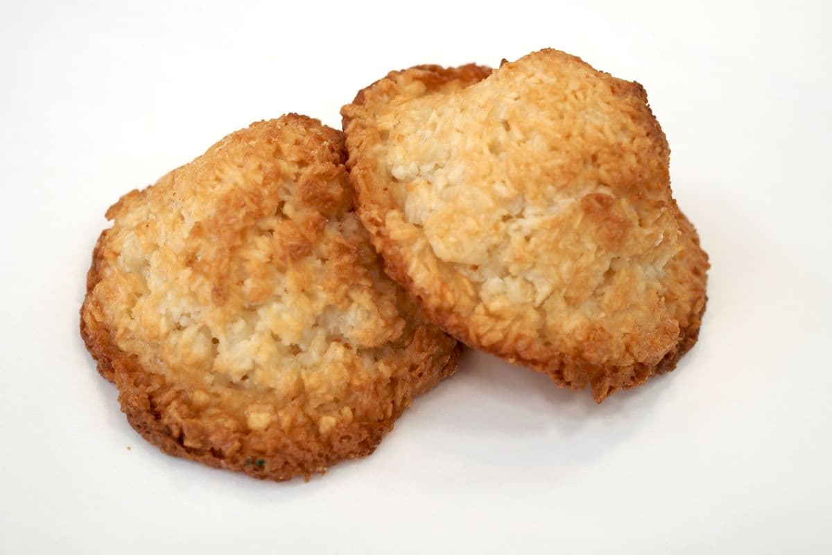 Coconut macaroon