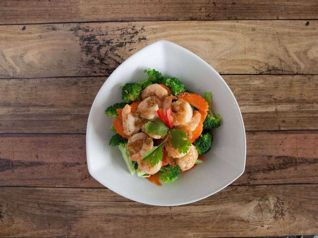 29. Black Pepper Garlic Prawns