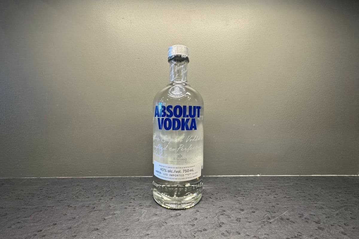 ABSOLUT VODKA 750ML (1 x 750 ML)