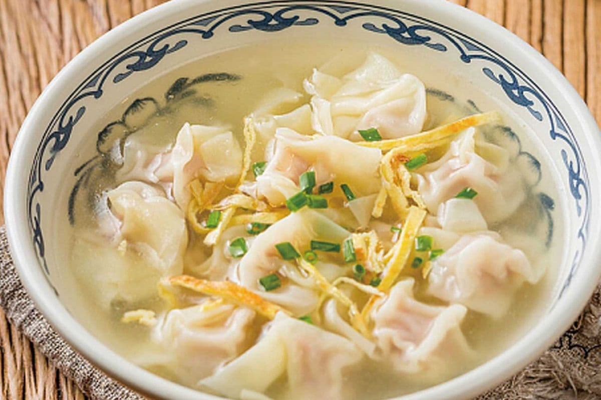 A1. Bok Choy, Mushroom, and Pork Wonton Soup (12 pcs)