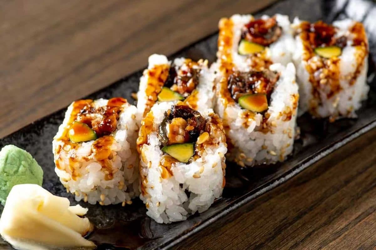 BBQ Eel and Avocado Roll