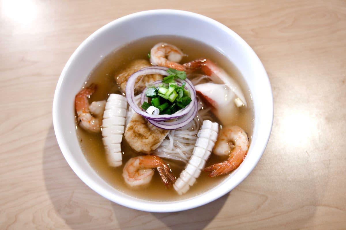 31. Seafood Rice Noodle Soup (Bowl)