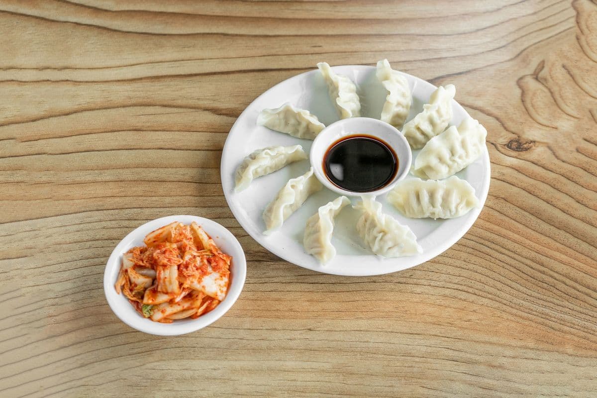36. Dumplings à la vapeur (poulet) / Steamed Dumplings (Chicken)