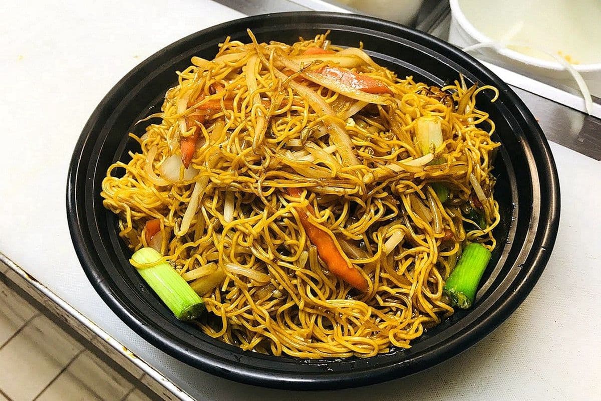Soy Sauce Fried Noodle (Hong Kong Style)