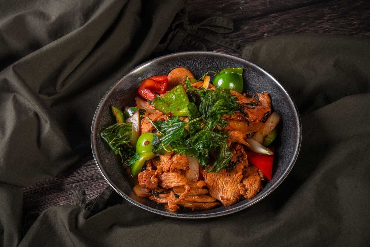 Thai Basil (Sliced Meat)