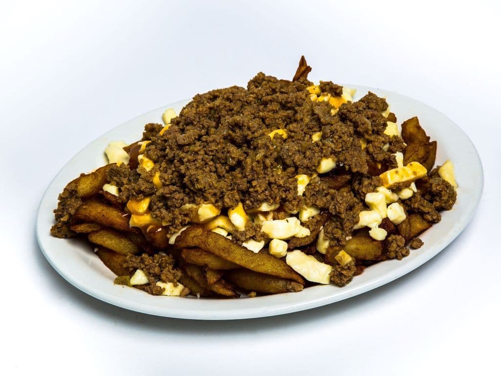 Petite poutine à la viande hachée / Small ground beef Poutine