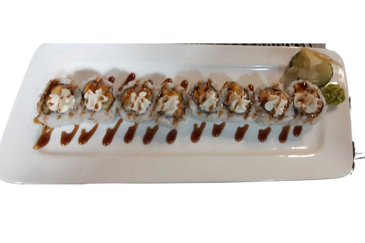 Yam Phili Roll(on top unagi sauce)