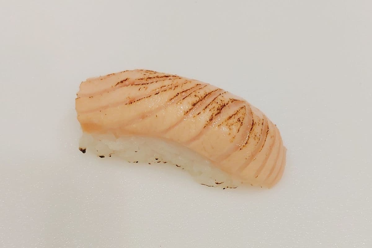 Nigiri - Grillée saumon / Grilled Salmon