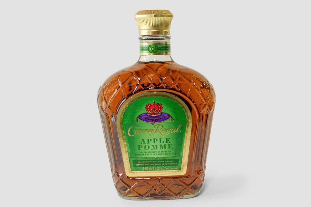 Crown Royal Apple Canadian Whisky (1 x 750 ml)