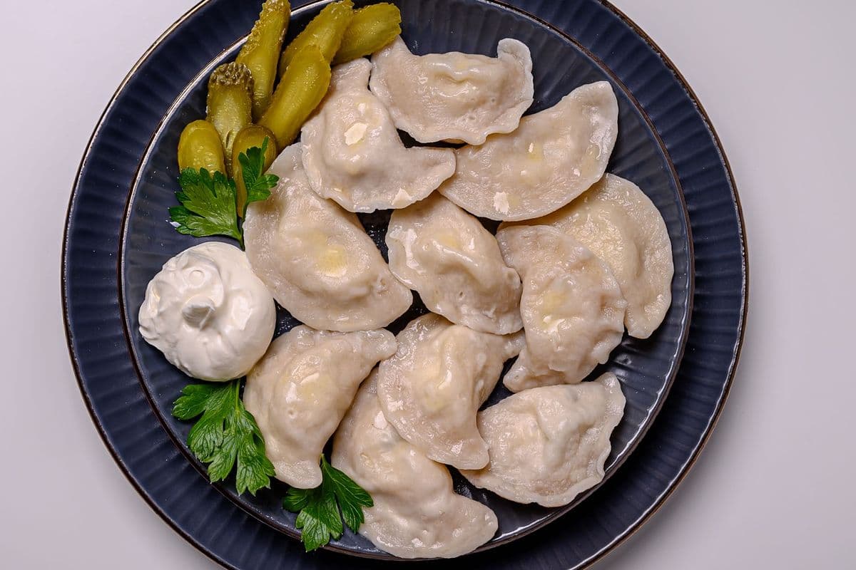 PEROGIES / VARENYKY with BEEF (12 pcs) (480 Cal)
