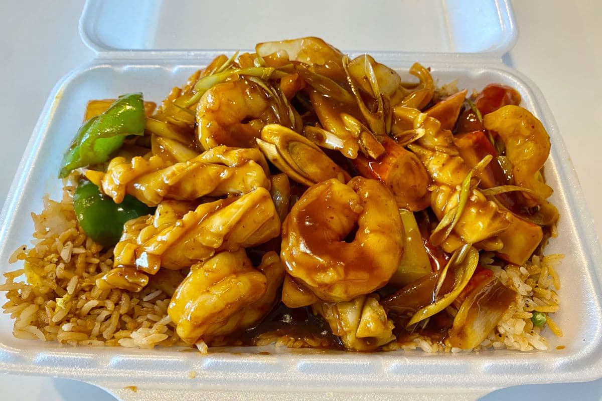 D8. Thai Fried Rice Seafood