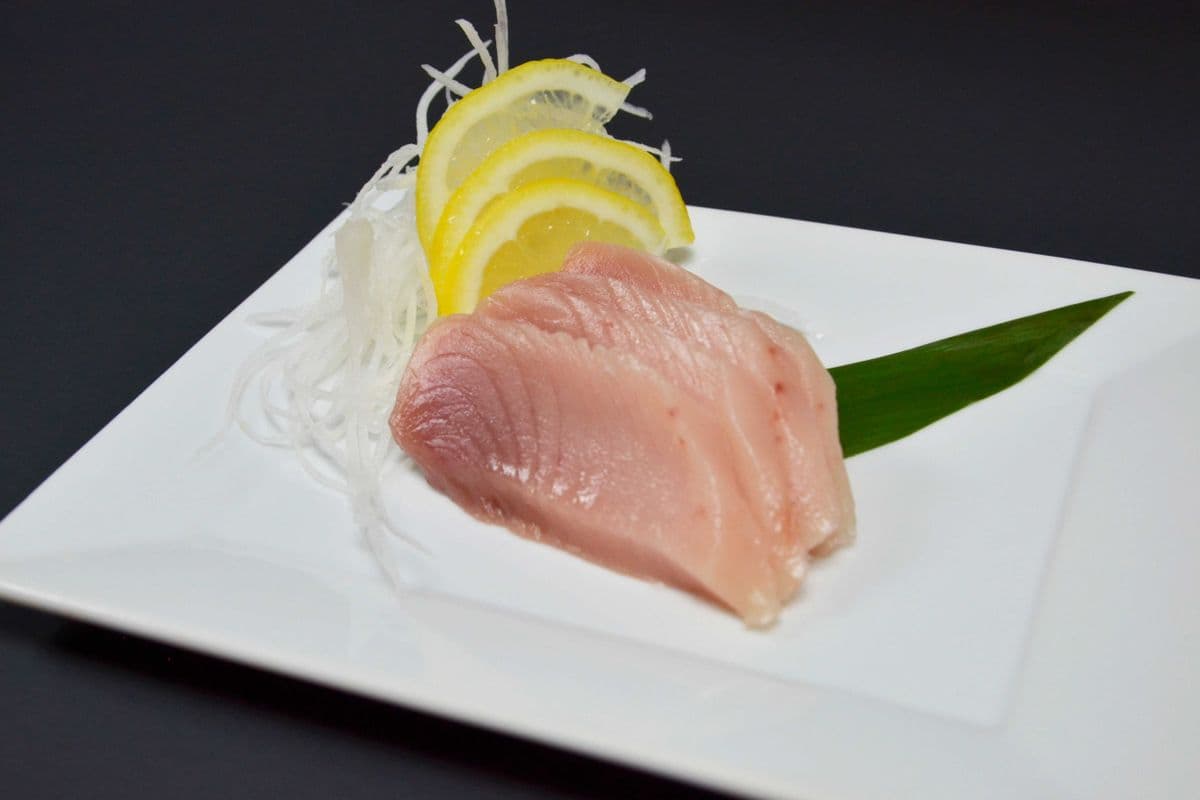 Small Tuna Sashimi (4 pcs)