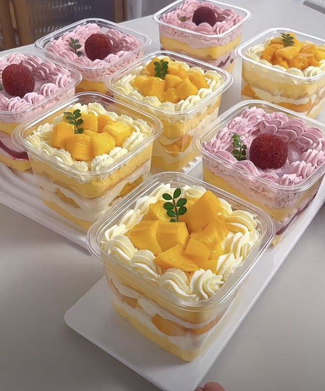 Fresh Fruit Box Cake / 水果盒子蛋糕