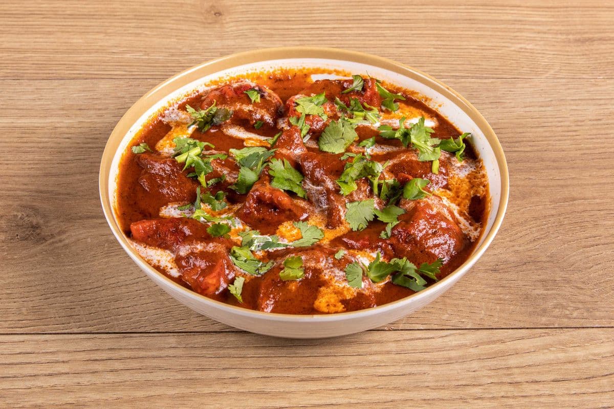 Makhani Momos