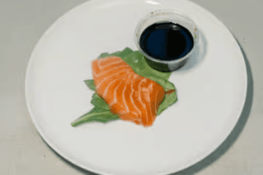 1. Saumon frais ou flambé / Fresh or Flambe Salmon