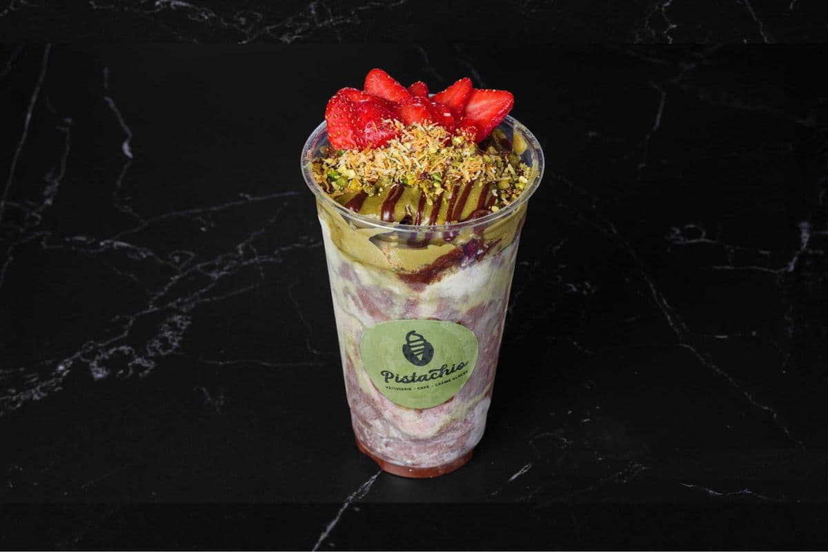 Strawberry dubai chocolat