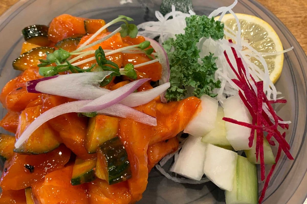Spicy Salmon Sashimi
