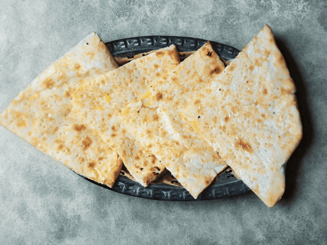 CHEESE NAAN (CHEDDAR CHEESE)