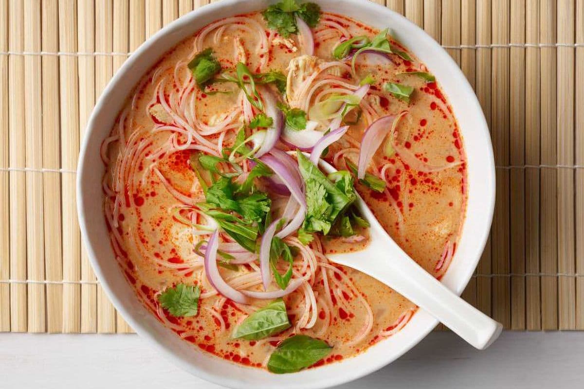 140 Laksa Noodle Soup