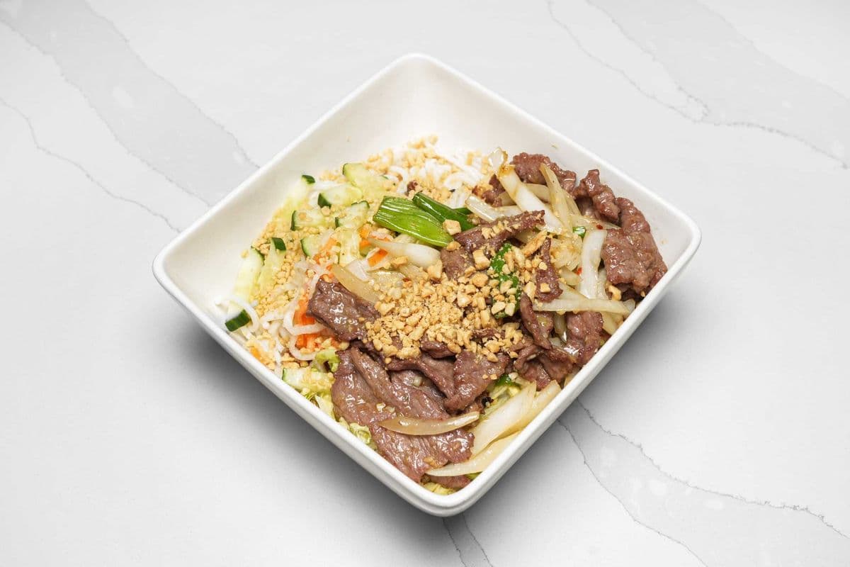 Stir Fried Lemon Grass Beef Vermicelli 香茅炒牛肉檬
