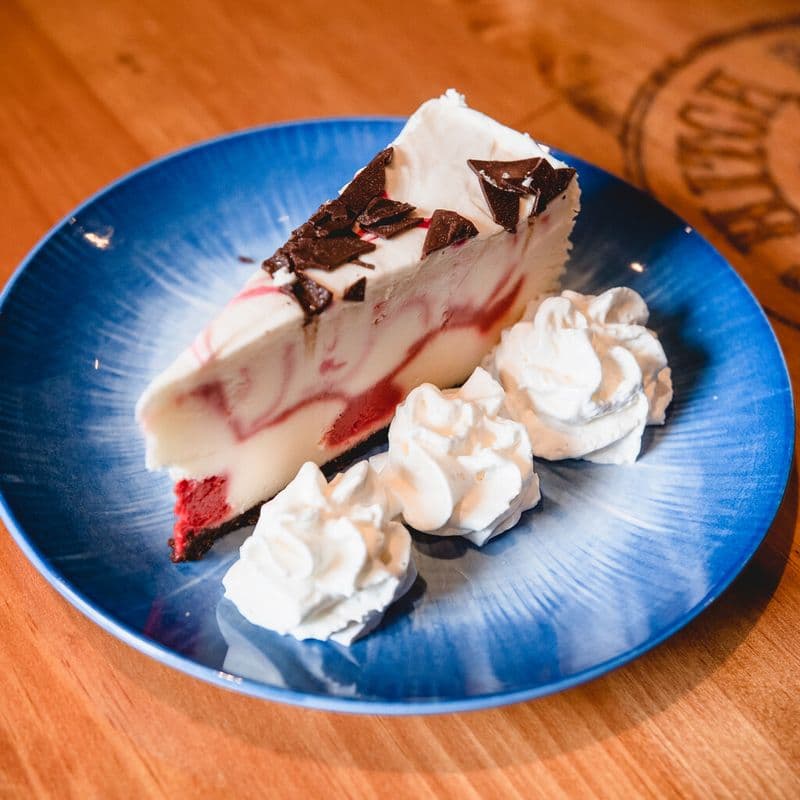 GF Strawberry Champagne Cheesecake Slice