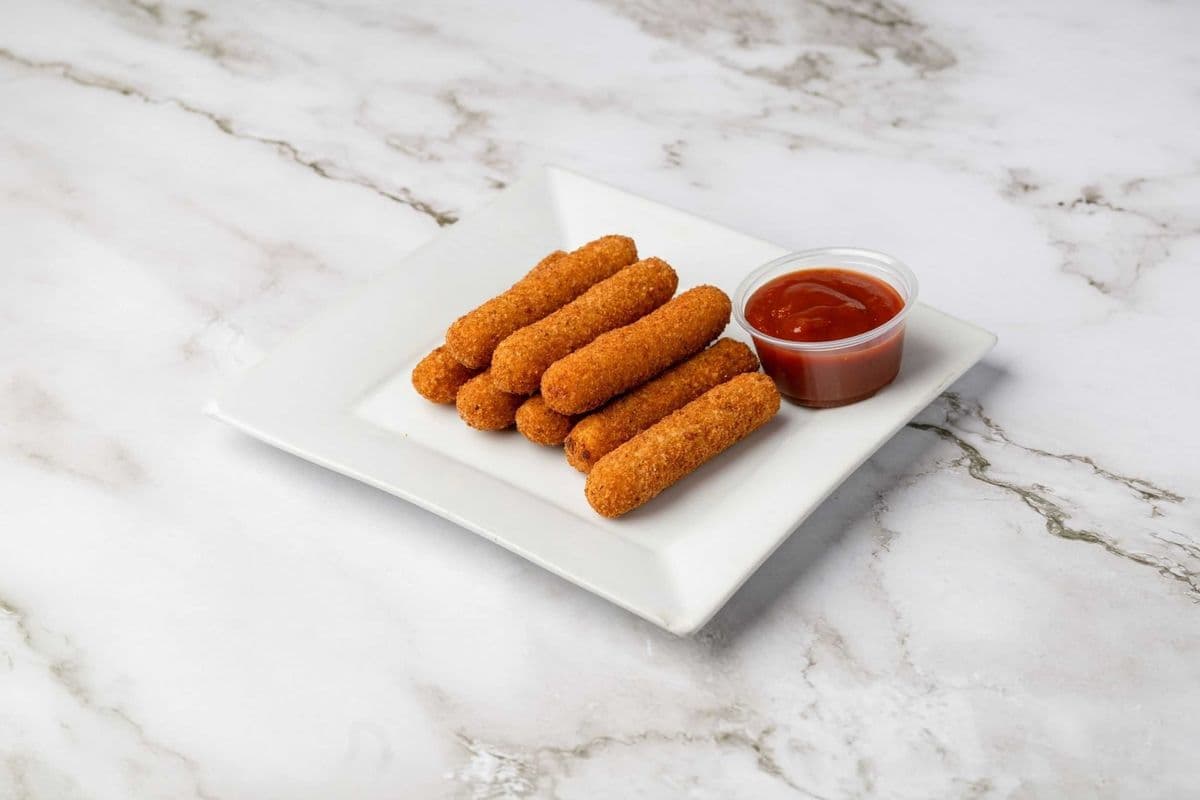 7. Mozzarella Sticks (8Pcs)