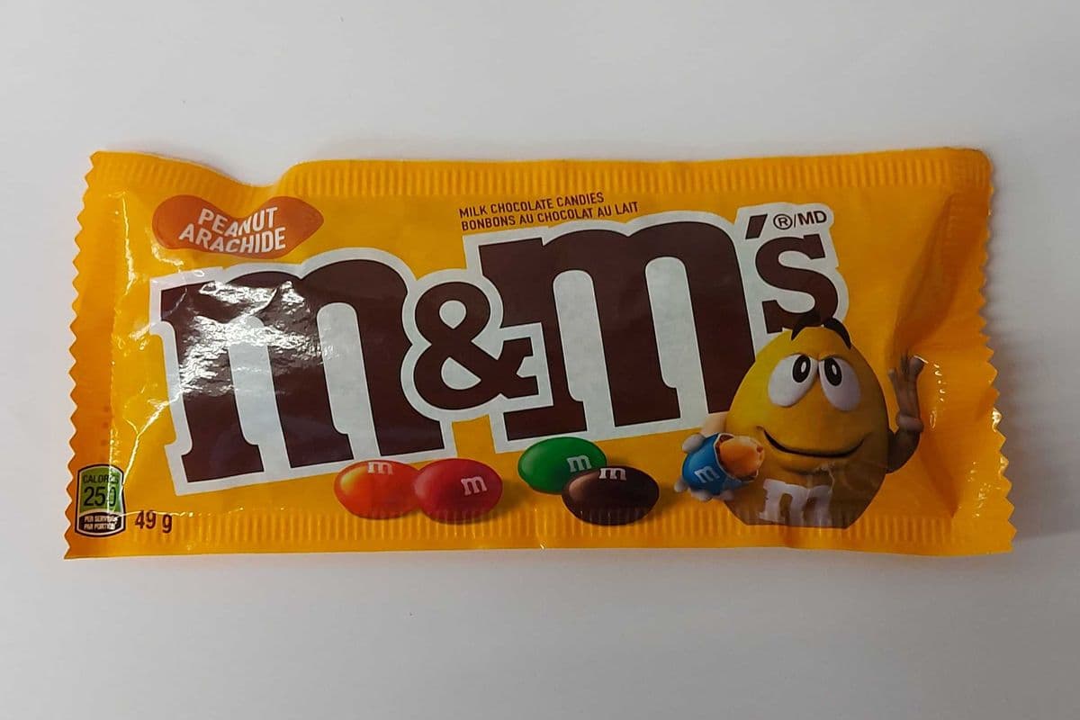 M&M peanut (49g)