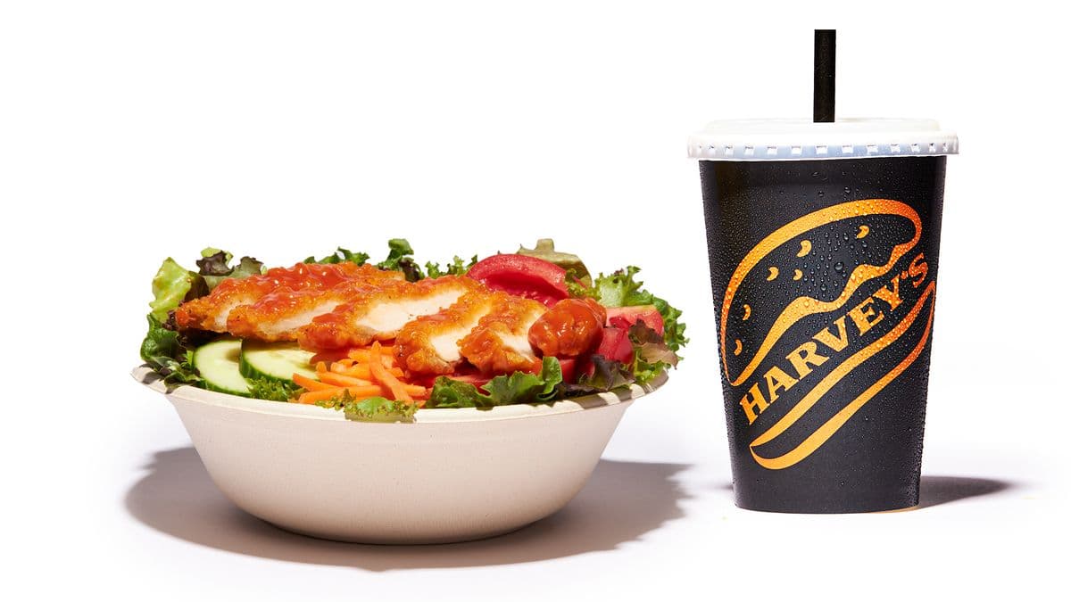 Salade de poulet Buffalo avec boisson