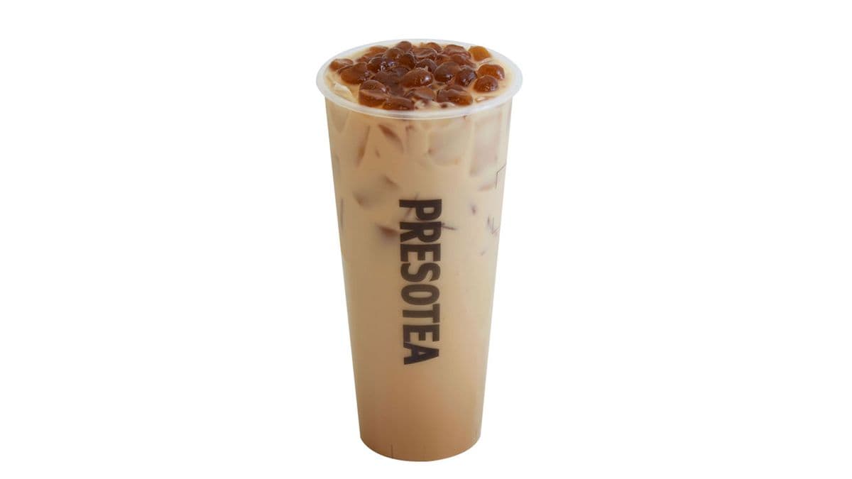 Okinawa Milk Tea with Jelly Boba / Thé au lait Okinawa avec perles de gelée au sucre roux