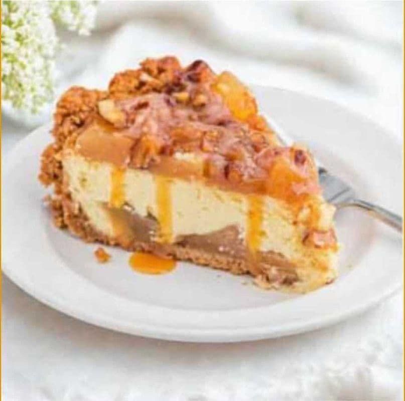 Apple Crisp Caramel Cheesecake