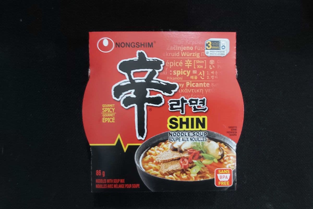 Nongshim bowl noodle soup épicé / Spicy Nongshim Noodle Soup