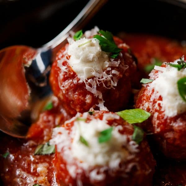 NONNA’S MEATBALLS