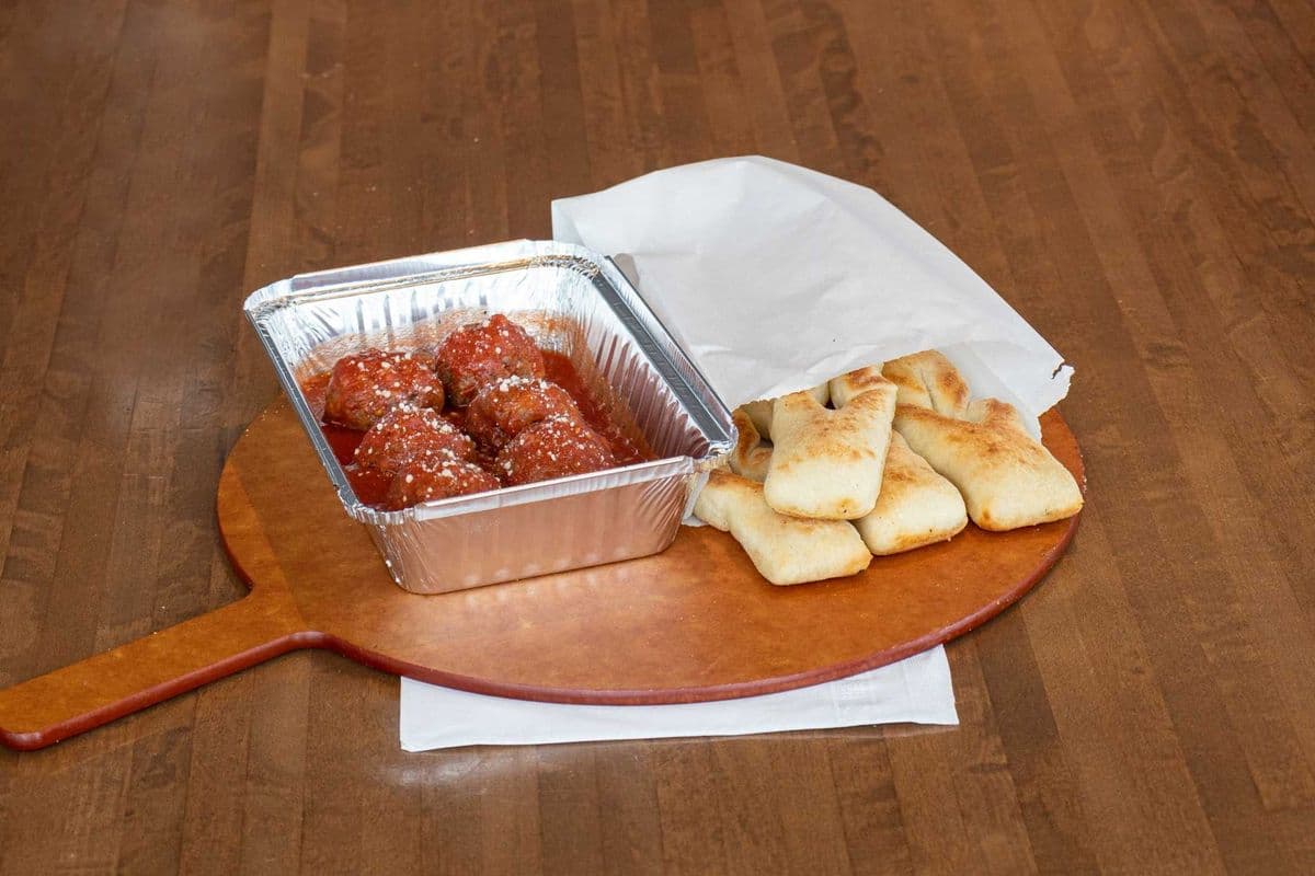 Meatball (4 Large Pcs) with Breadsticks (4 Pcs)