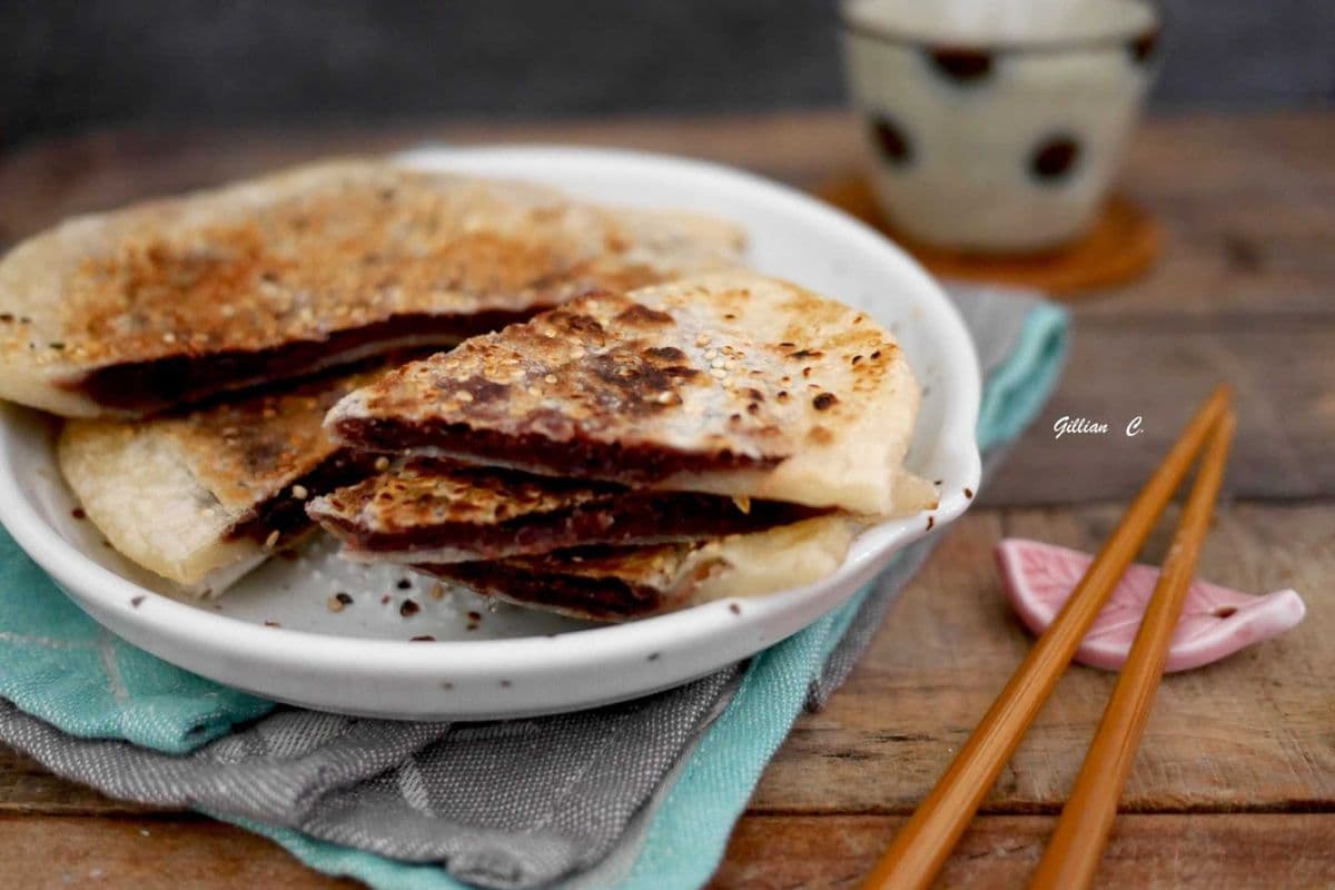 D19. Red bean pancake 豆沙窝饼