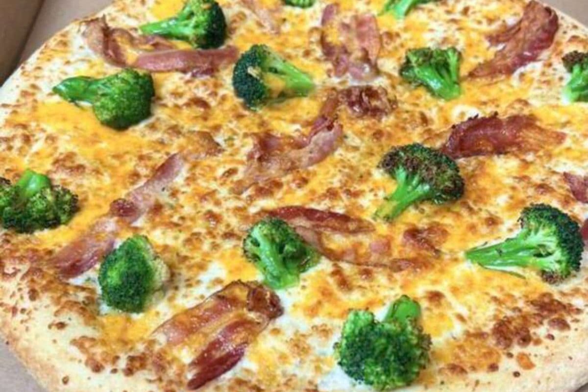Medium Broccoli Cheddar Pizza