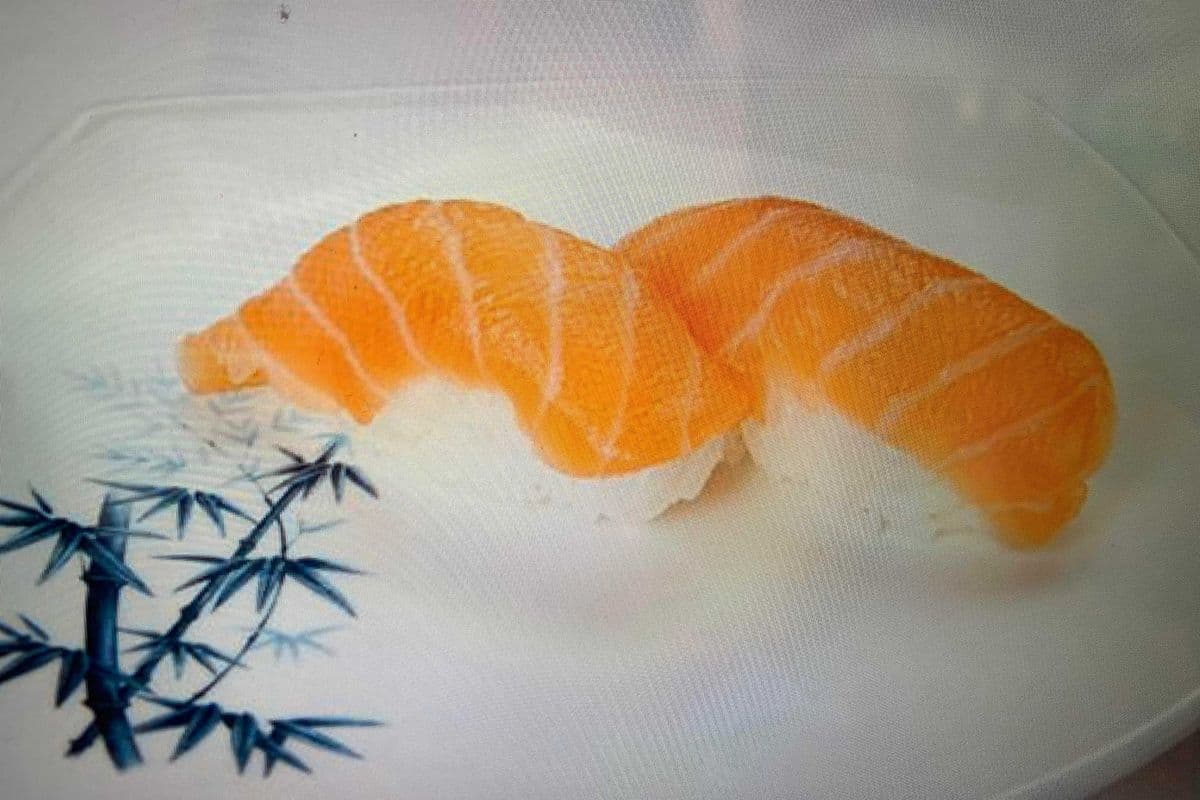 106. Saumon sushi