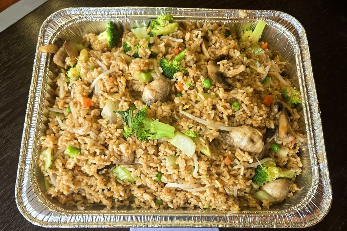 0117. Vegetable Fried Rice (party tray)