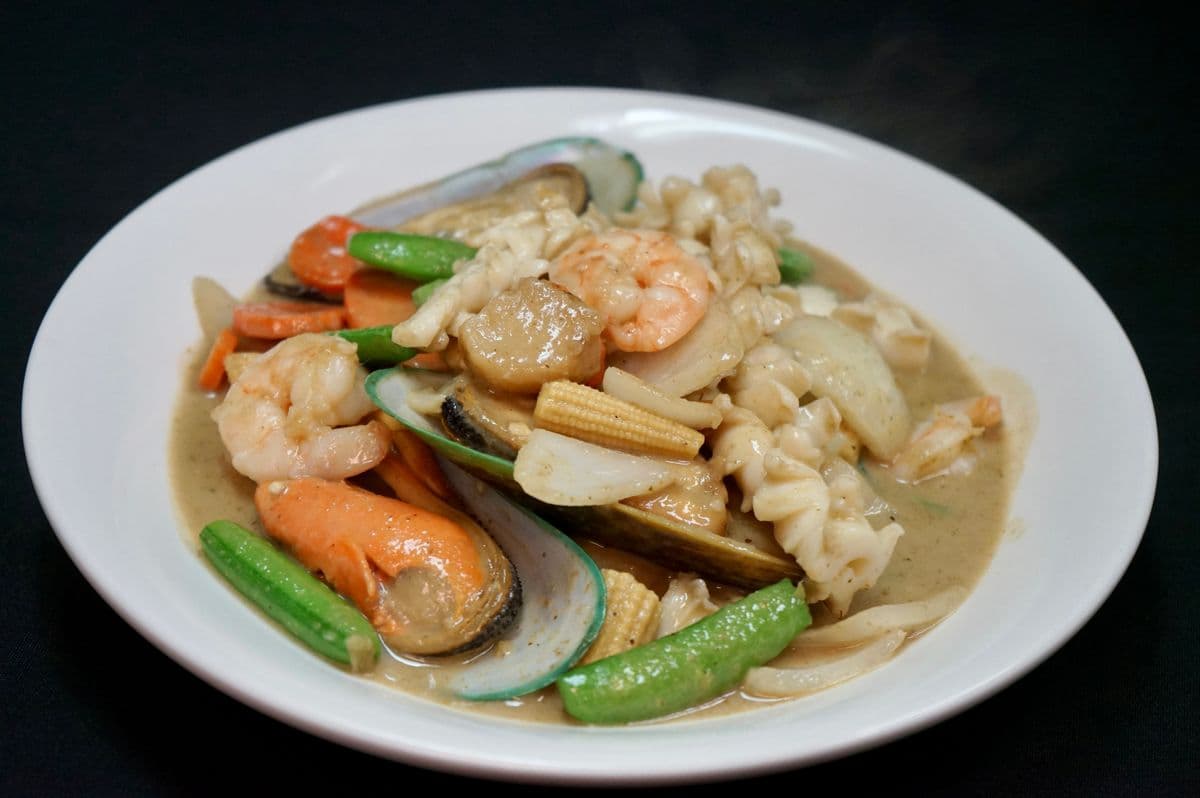 31. Thai Green Curry Seafood