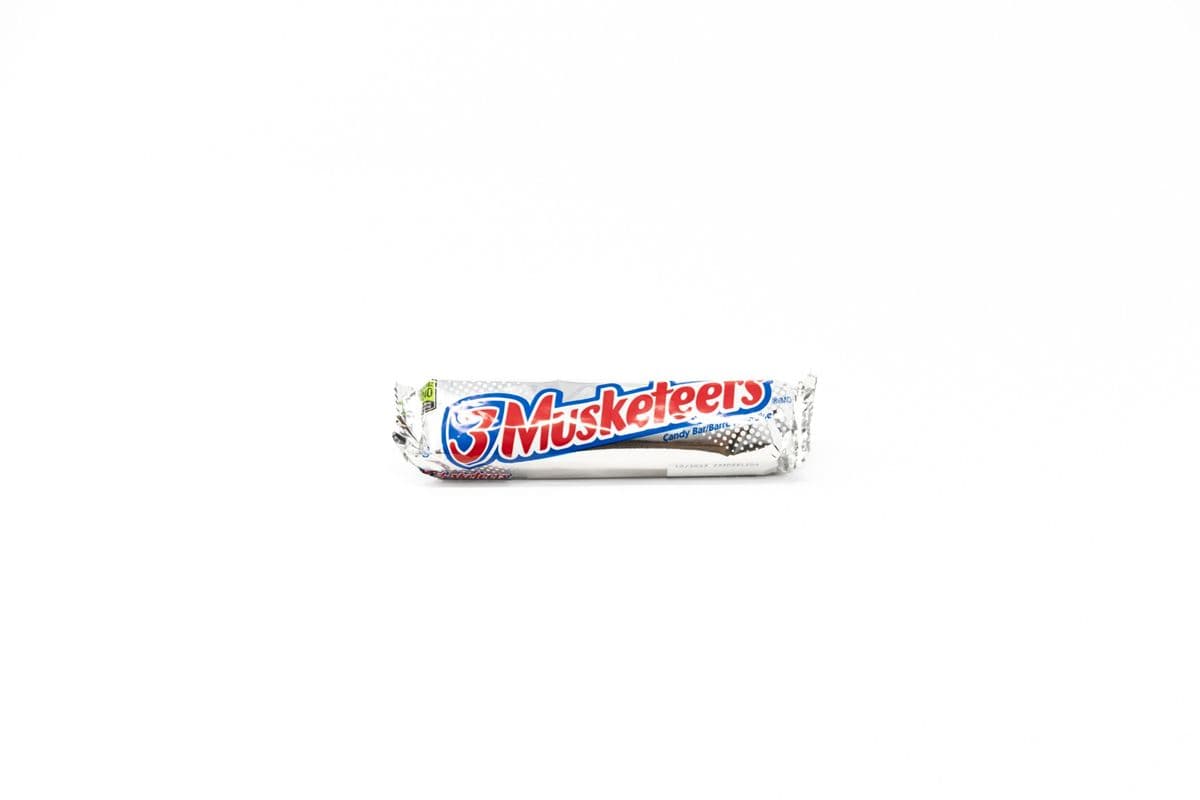 3 Musketeers Chocolate Bar (54 g)