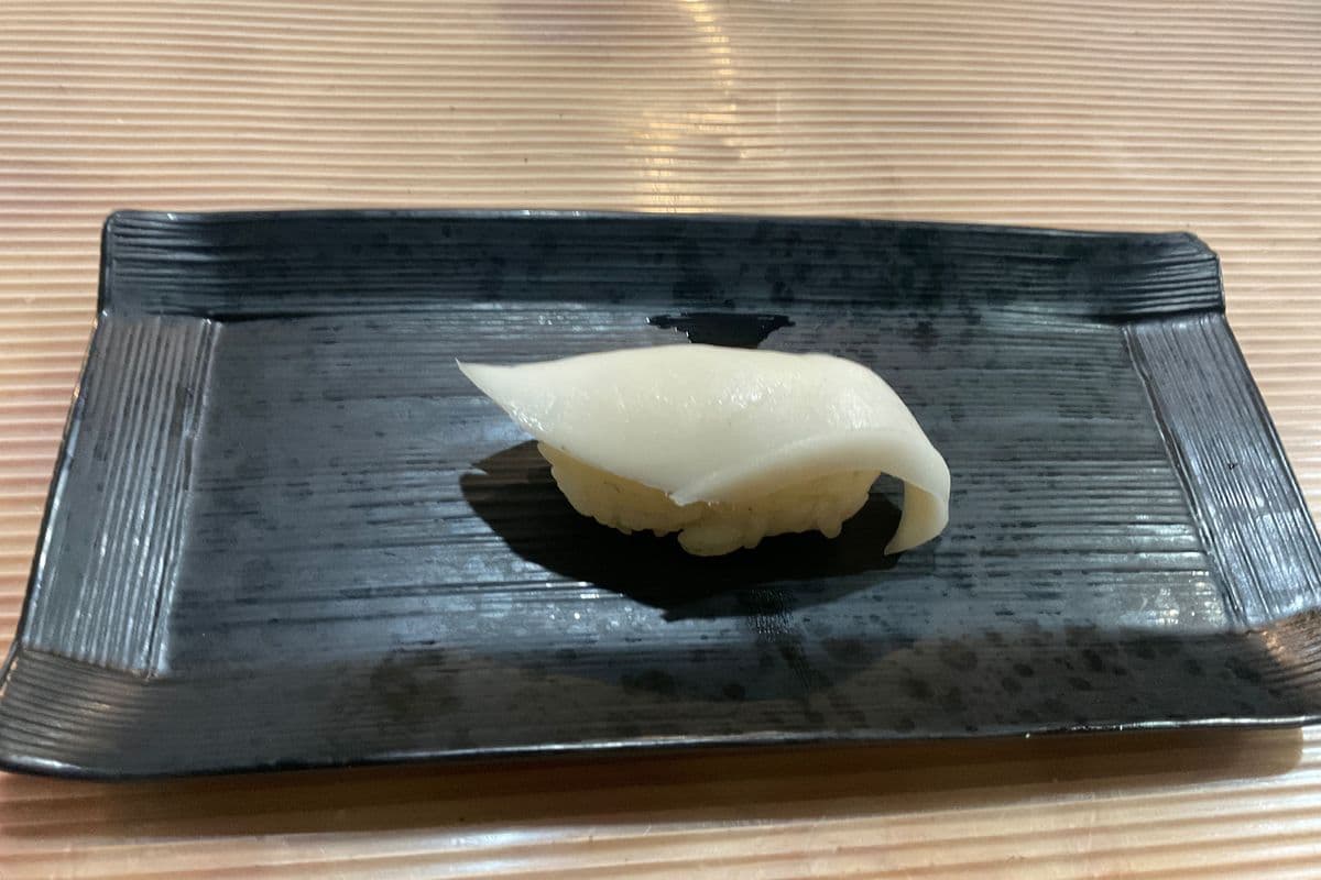 Oil Fish Sushi (1 pc)