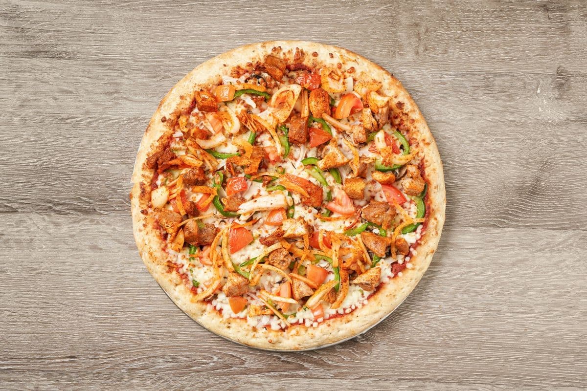 18" Giant Butter Chicken Pizza