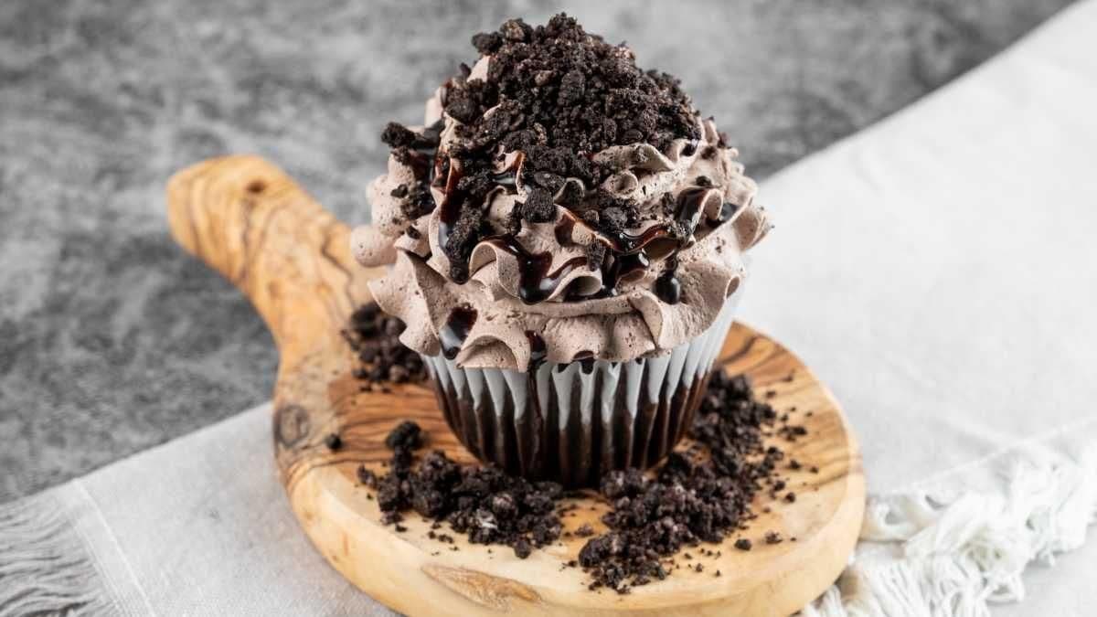Chocolate Lovers Cupcake 6 Pack Cupcakes