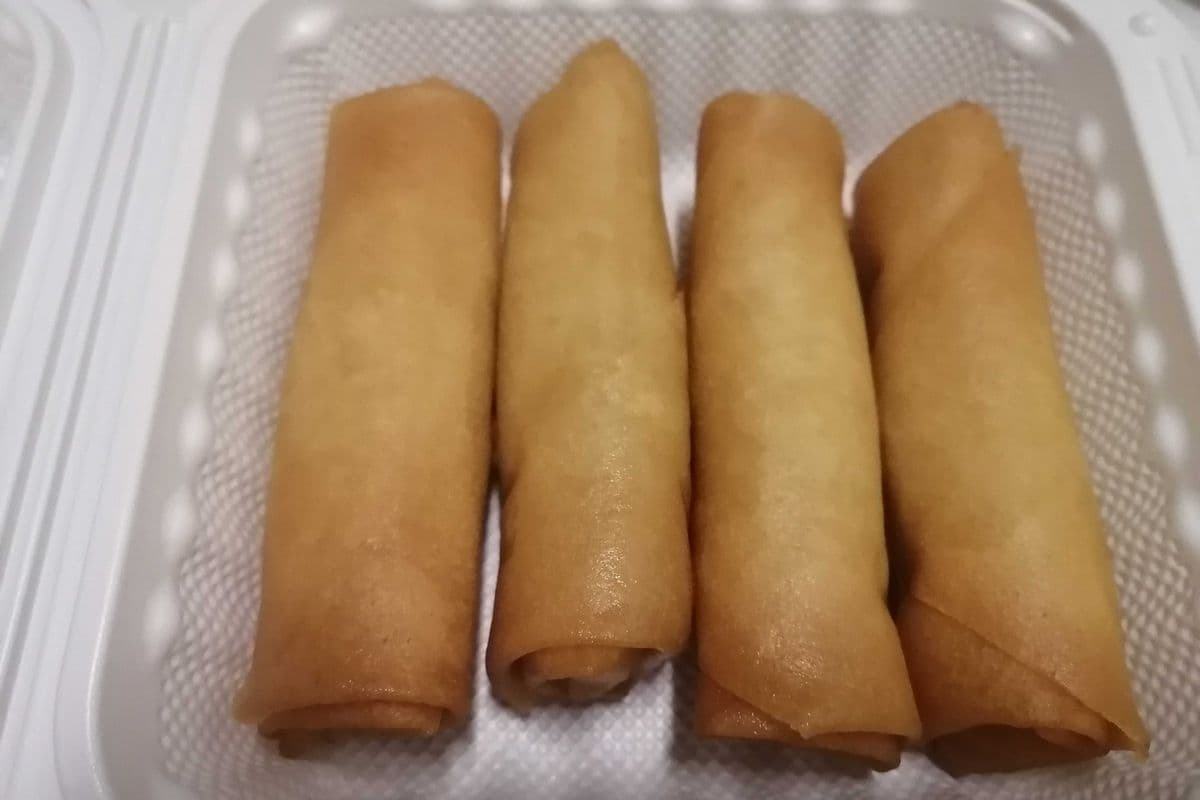 1. Spring Rolls - Por Pia Tod (4 pcs)