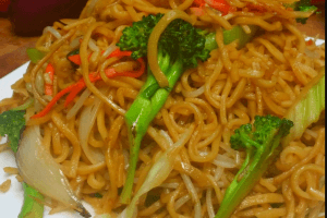 Mix Vegetable Soft Chow Mein 什菜炒软面