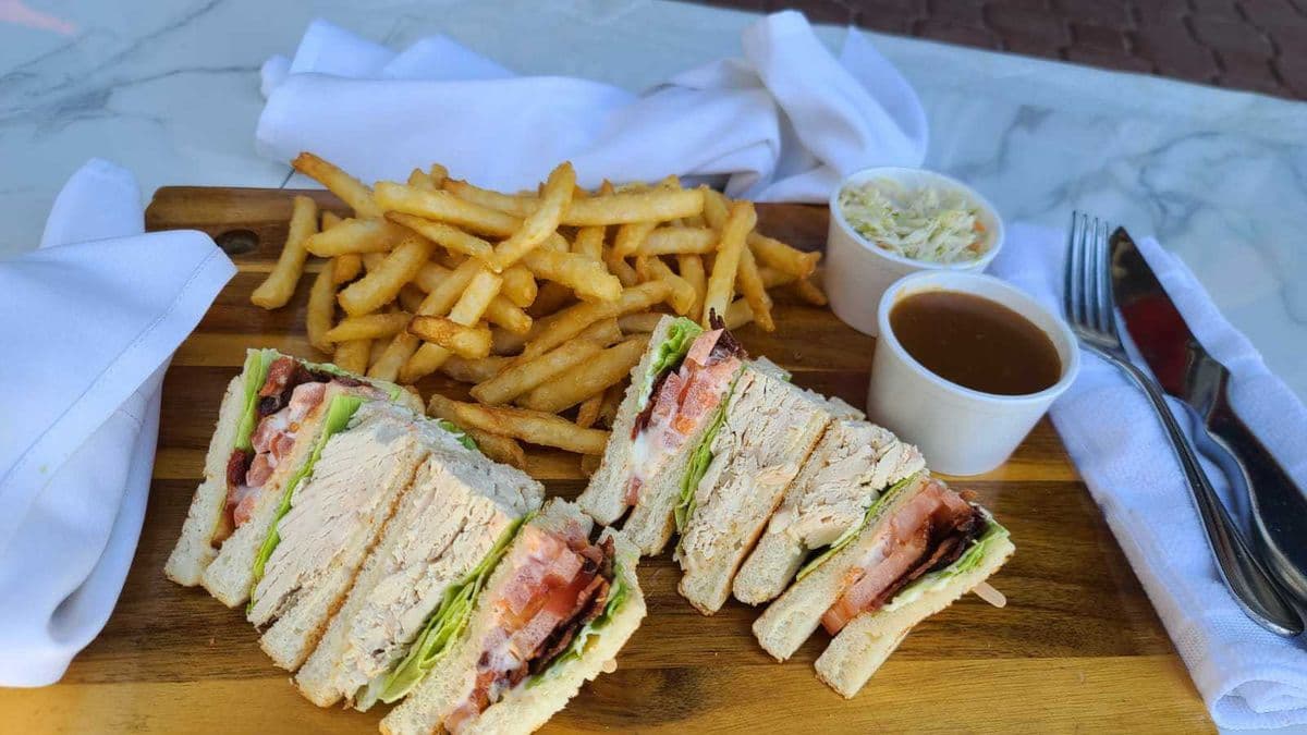 Plat de club sandwich / Club Sandwich Plate