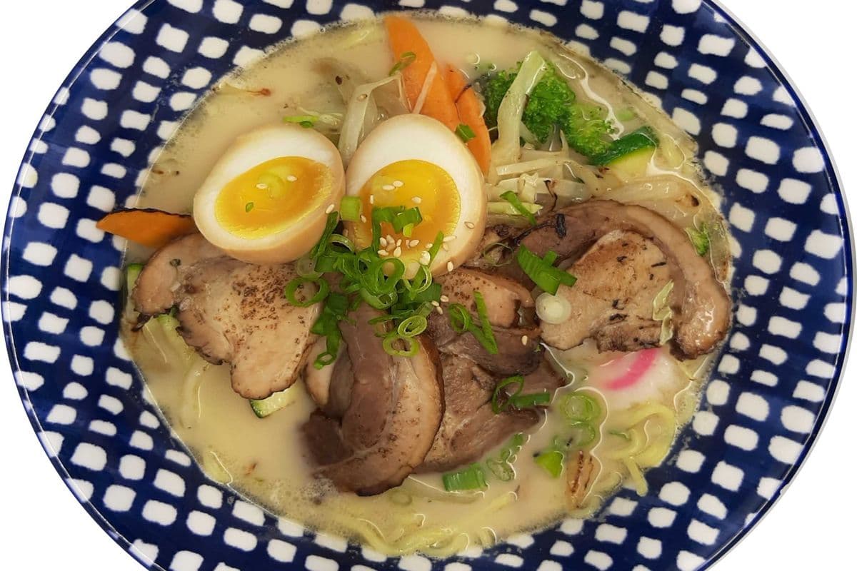 JR1. Tonkotsu Ramen