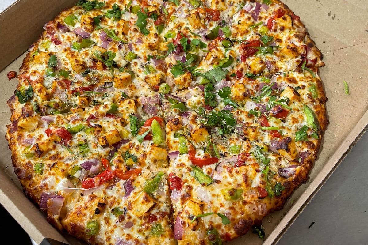 Malai Paneer Delight Pizza