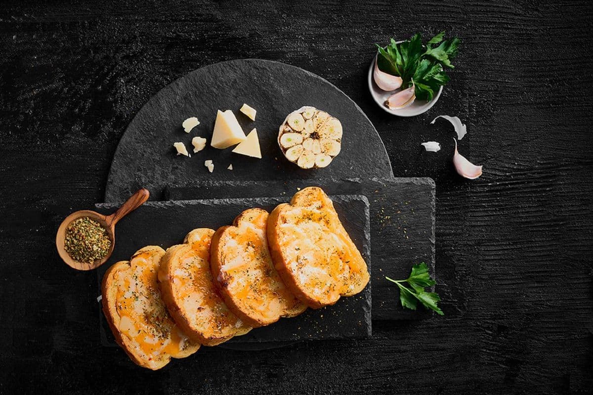 Garlic Bread with Cheese